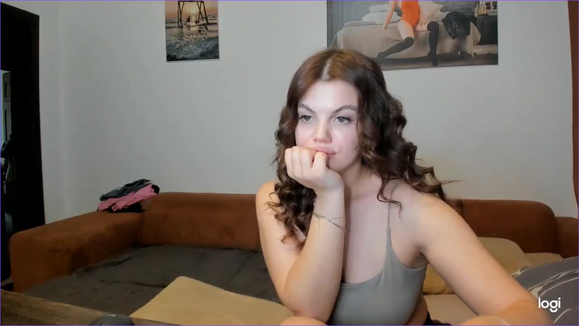 Gallery image thumbnail from StefaniNell's myfreecams stream on, 01/03/2025, 10:38 image 10 of 20