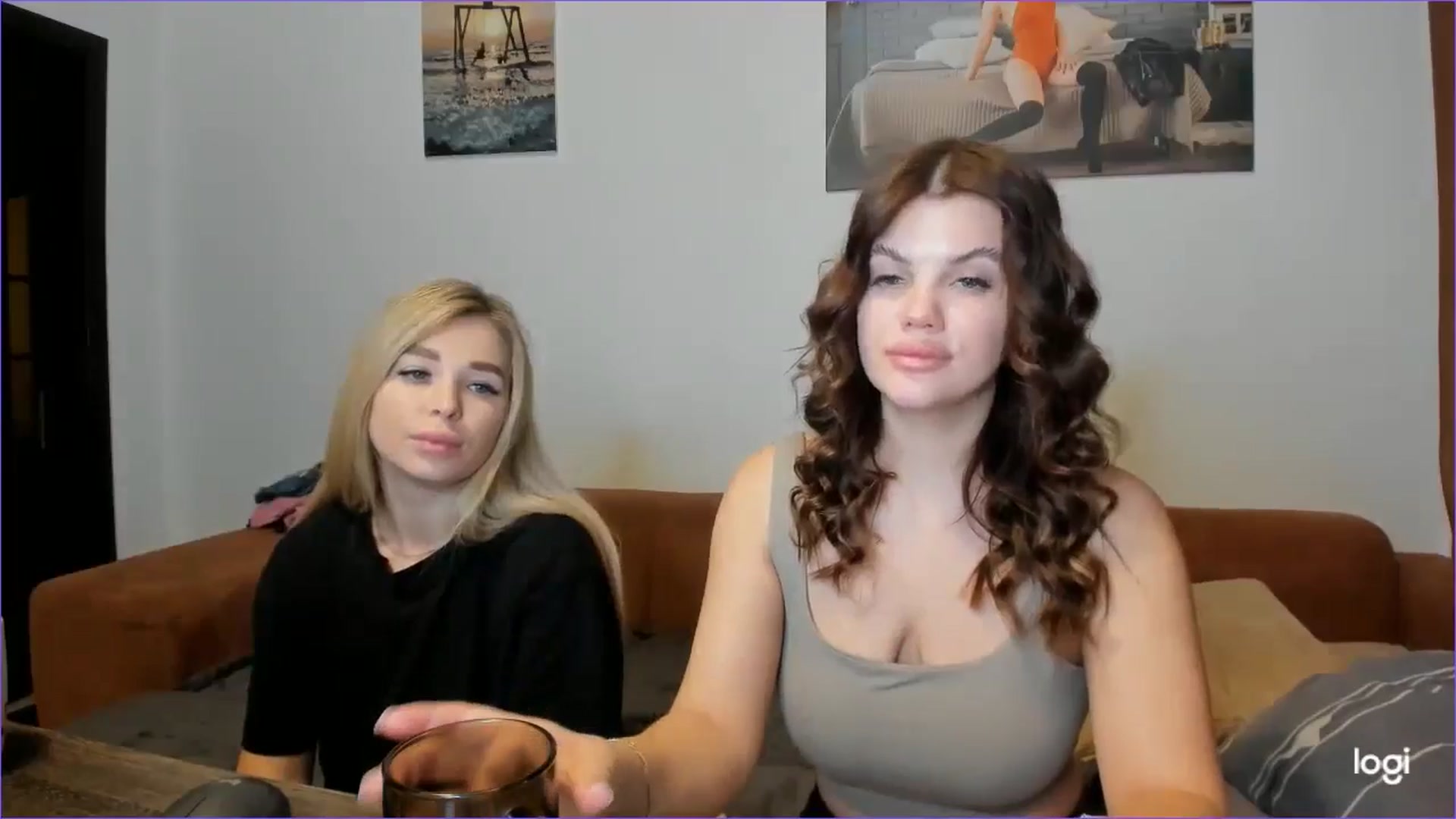 Gallery image thumbnail from StefaniNell's myfreecams stream on, 01/03/2025, 11:31 image 15 of 20