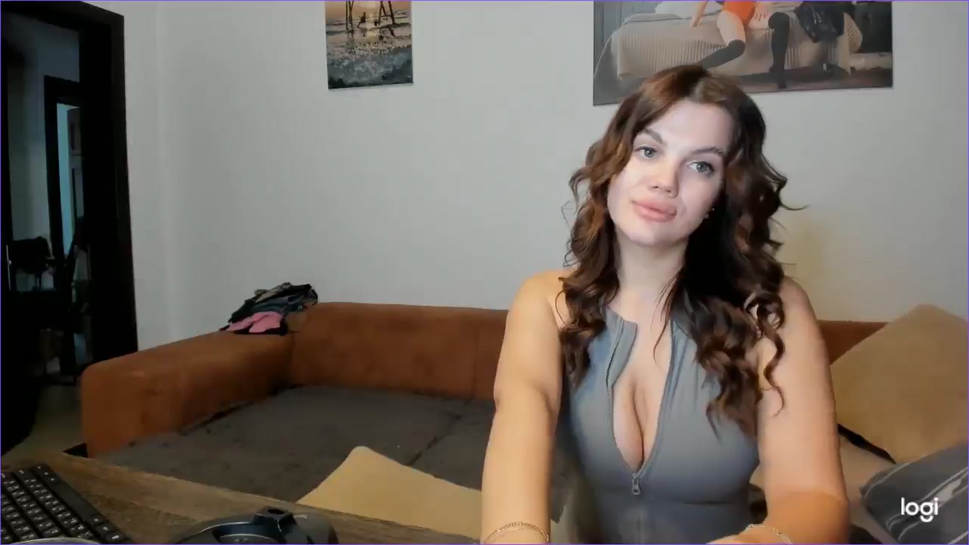 Gallery image thumbnail from StefaniNell's myfreecams stream on, 01/04/2025, 11:06 image 7 of 20