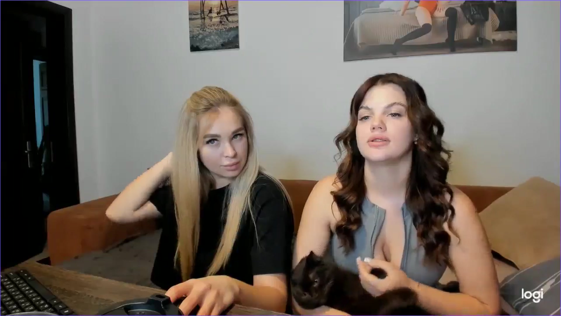 Gallery image thumbnail from StefaniNell's myfreecams stream on, 01/04/2025, 11:06 image 6 of 20