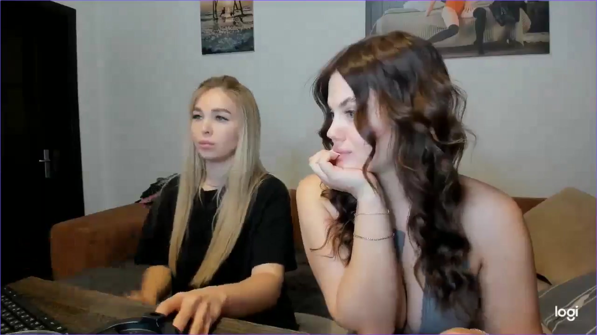 Gallery image thumbnail from StefaniNell's myfreecams stream on, 01/04/2025, 11:06 image 18 of 20