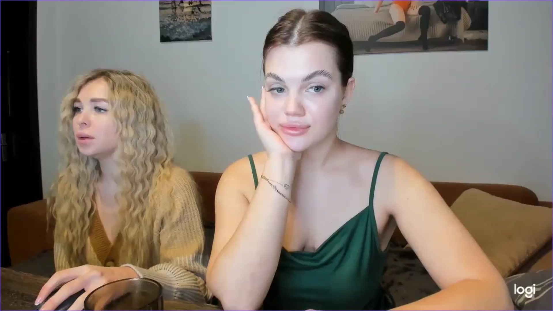 Gallery image thumbnail from StefaniNell's myfreecams stream on, 01/07/2025, 08:16 image 18 of 20