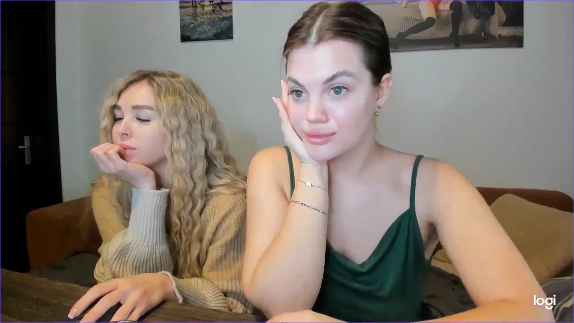 Gallery image thumbnail from StefaniNell's myfreecams stream on, 01/07/2025, 09:14 image 6 of 20