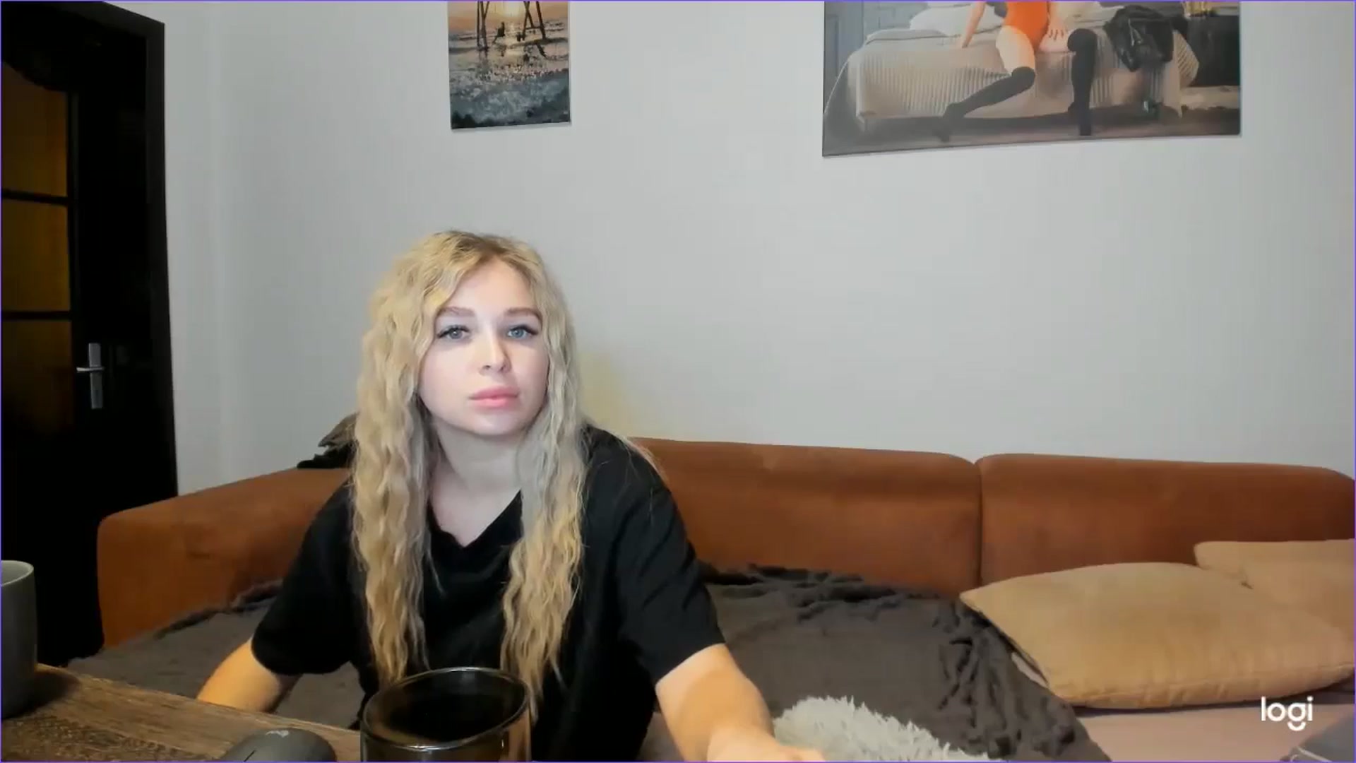 Gallery image thumbnail from StefaniNell's myfreecams stream on, 01/08/2025, 17:01 image 6 of 20