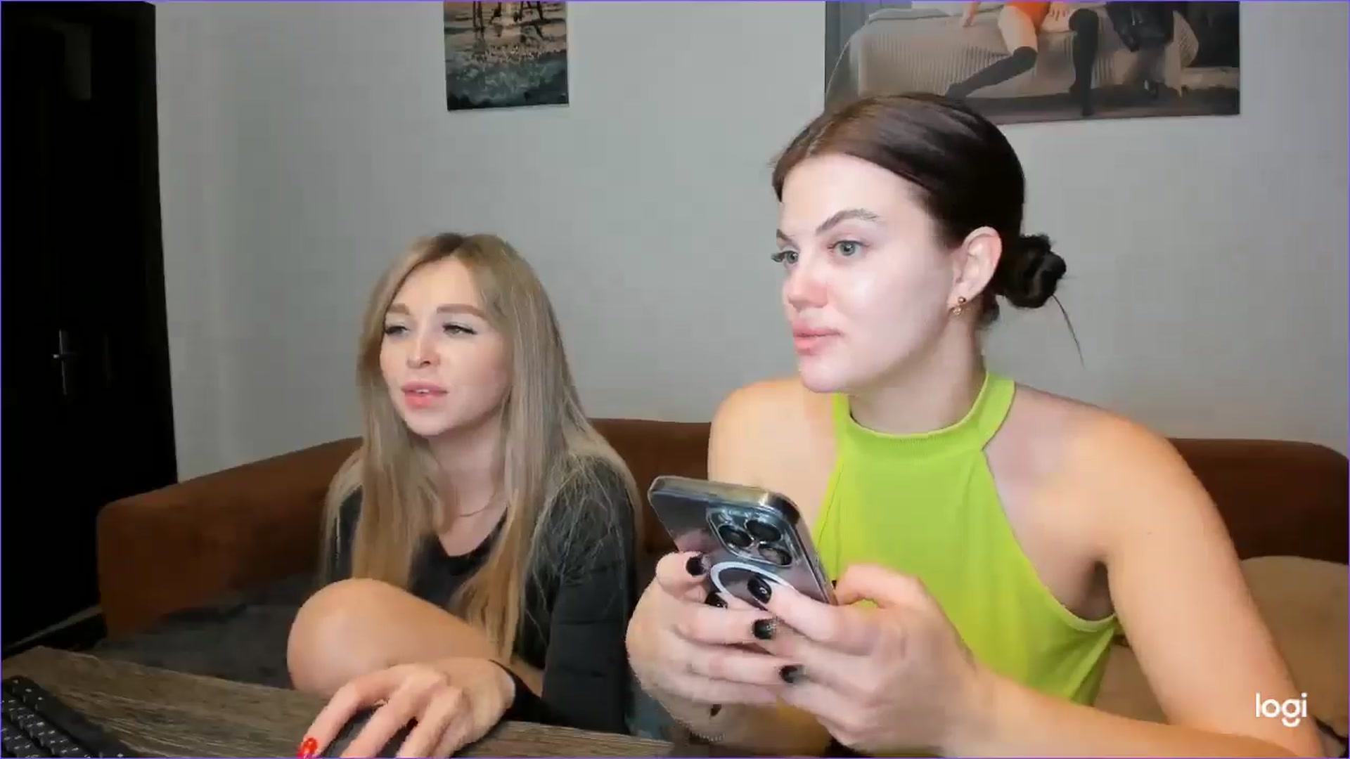 Gallery image thumbnail from StefaniNell's myfreecams stream on, 02/01/2025, 12:57 image 15 of 20