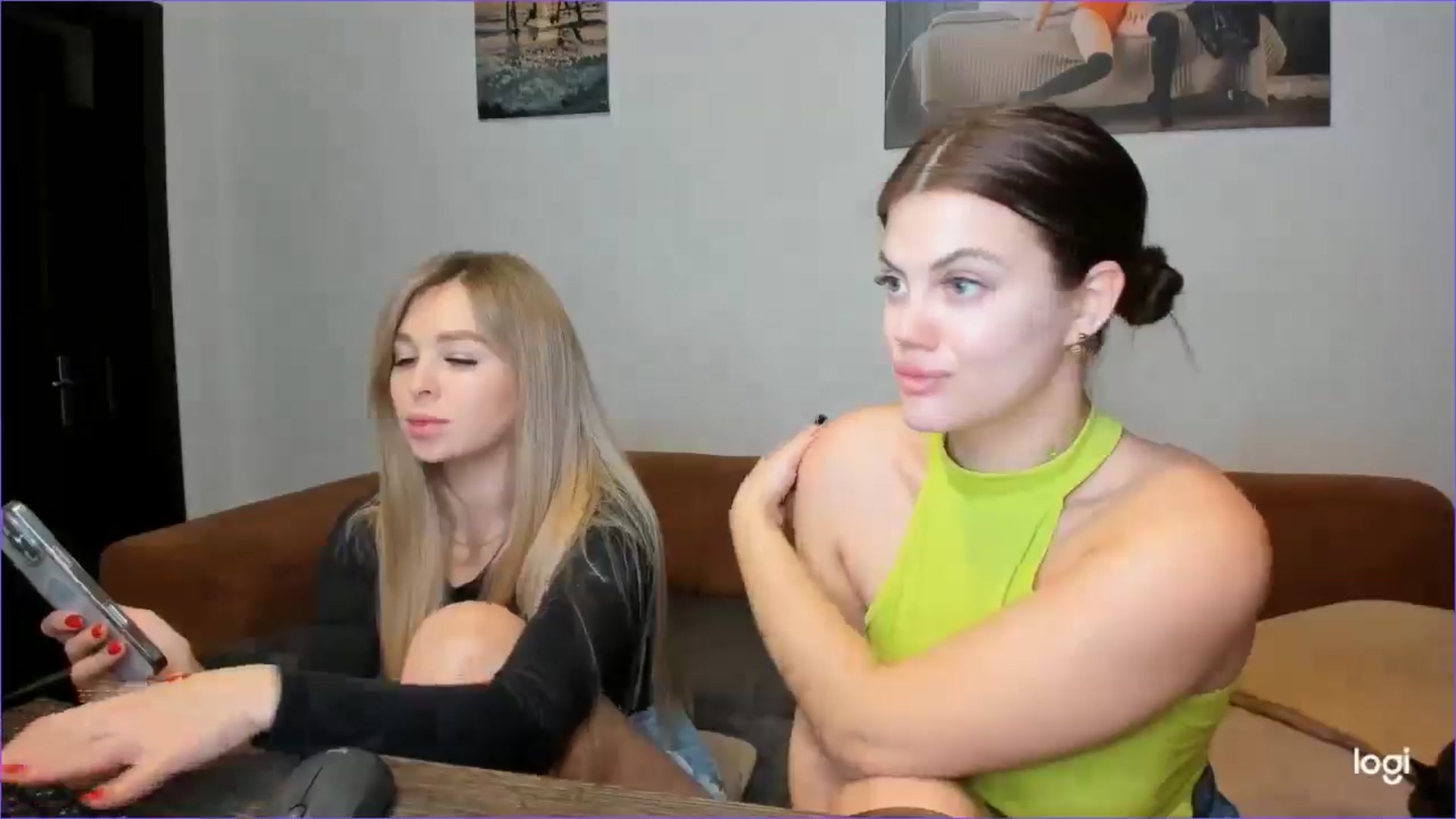 Gallery image thumbnail from StefaniNell's myfreecams stream on, 02/01/2025, 12:57 image 19 of 20