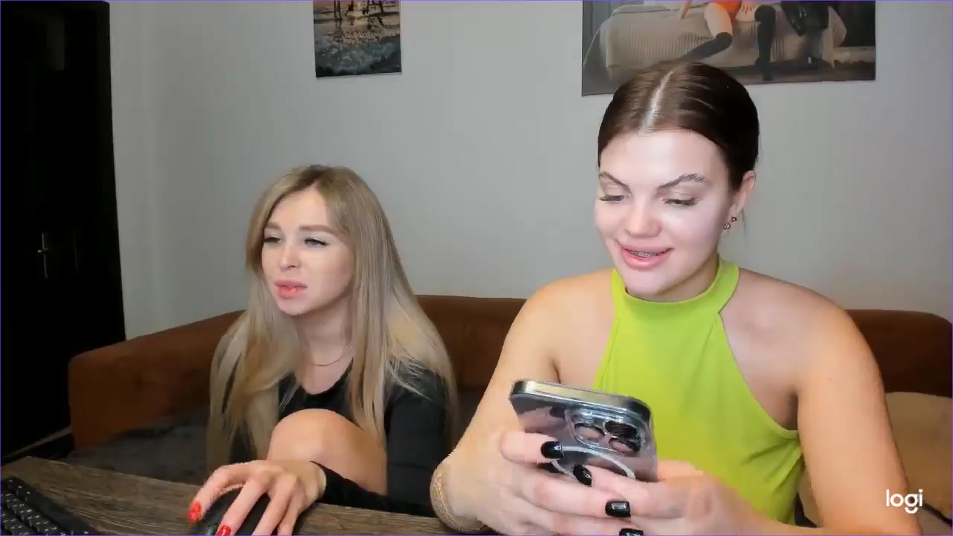 Gallery image thumbnail from StefaniNell's myfreecams stream on, 02/01/2025, 12:57 image 13 of 20