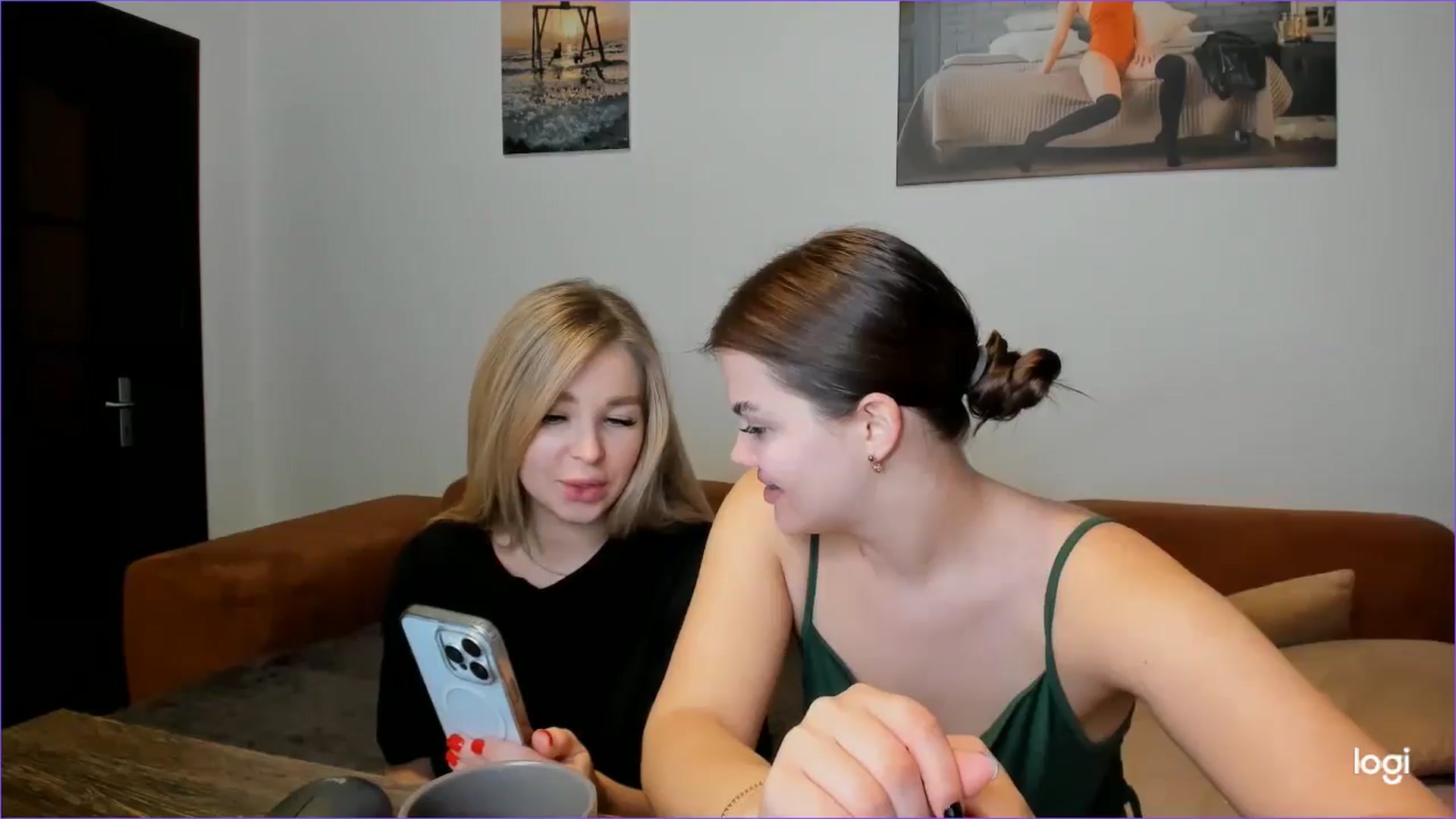 Gallery image thumbnail from StefaniNell's myfreecams stream on, 02/03/2025, 10:44 image 17 of 20