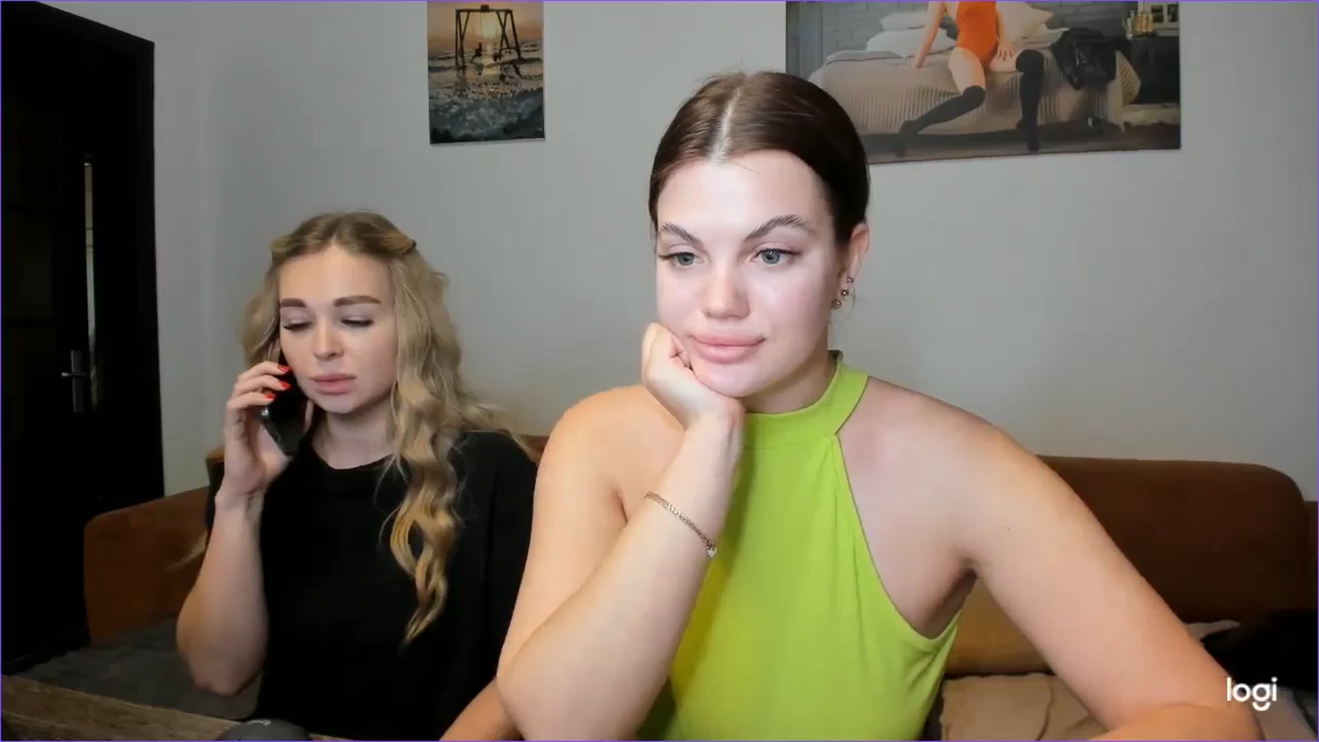 Gallery image thumbnail from StefaniNell's myfreecams stream on, 02/06/2025, 12:32 image 13 of 20