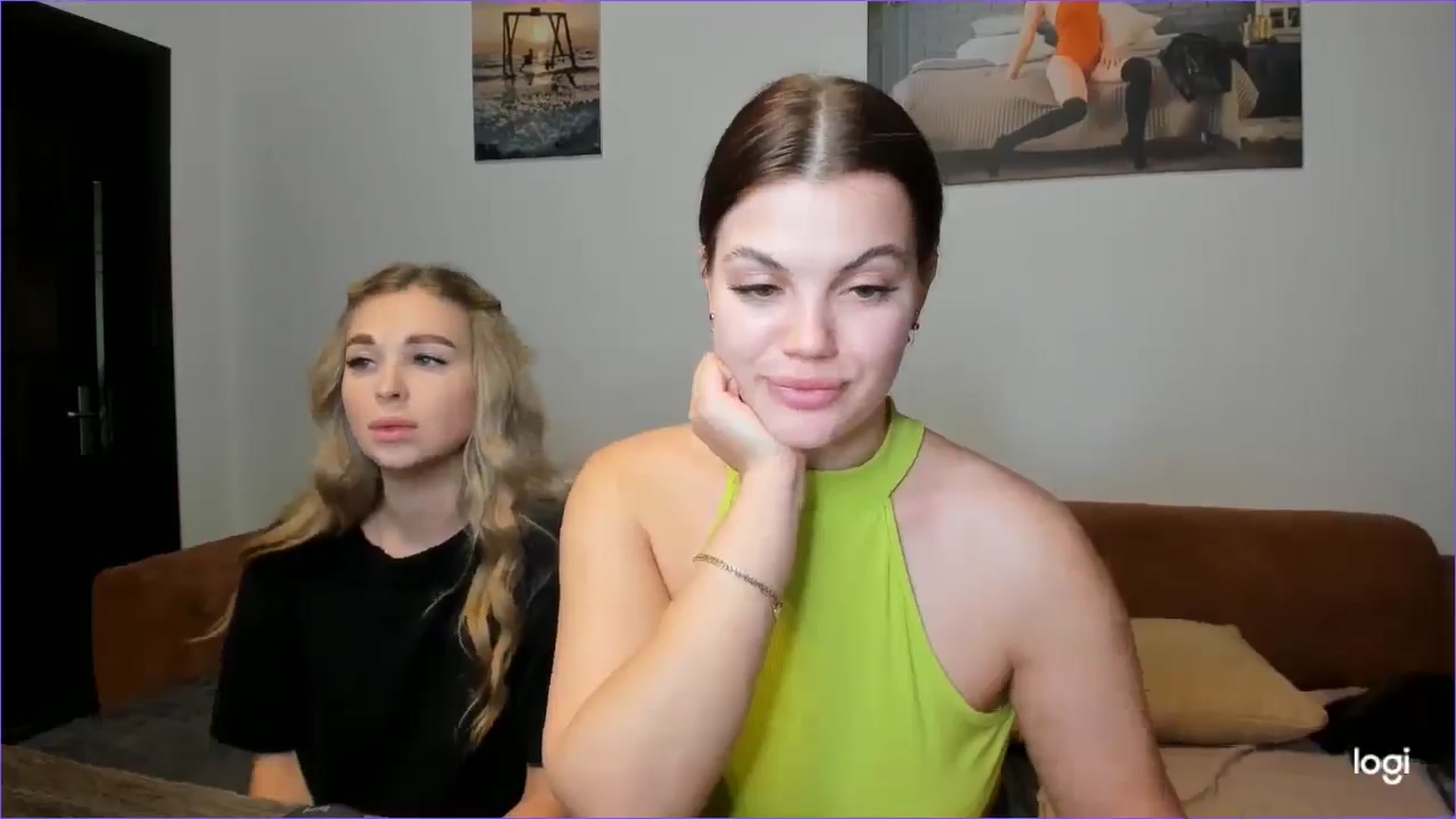 Gallery image thumbnail from StefaniNell's myfreecams stream on, 02/06/2025, 12:32 image 16 of 20
