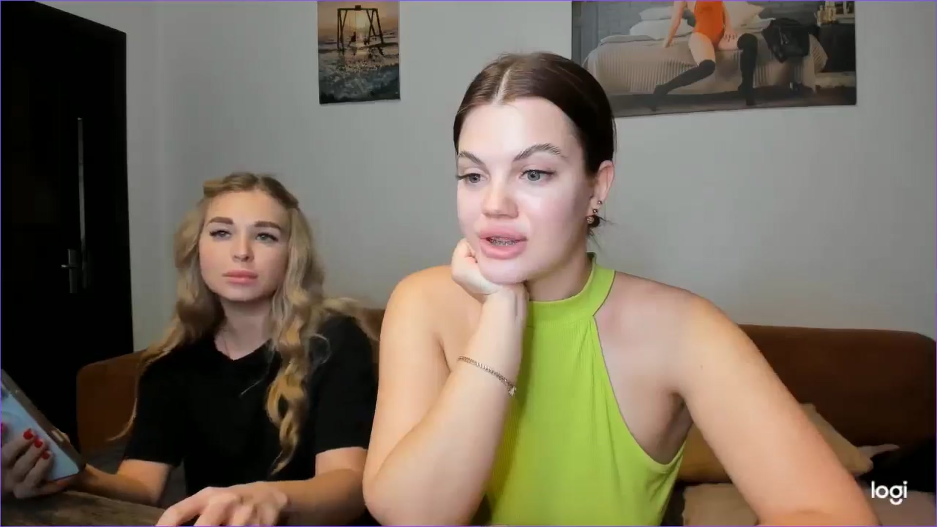 Gallery image thumbnail from StefaniNell's myfreecams stream on, 02/06/2025, 12:32 image 17 of 20