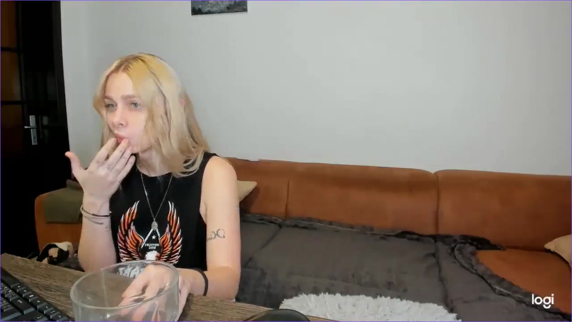Gallery image thumbnail from StefaniNell's myfreecams stream on, 03/17/2025, 10:20 image 14 of 20