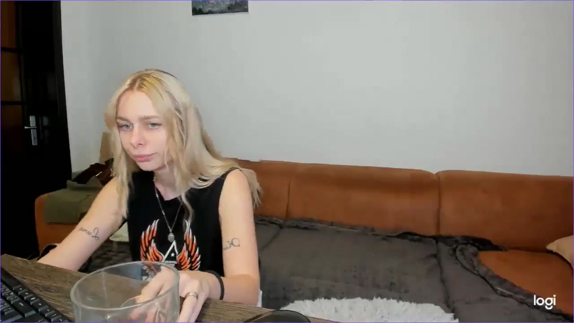Gallery image thumbnail from StefaniNell's myfreecams stream on, 03/17/2025, 10:20 image 17 of 20