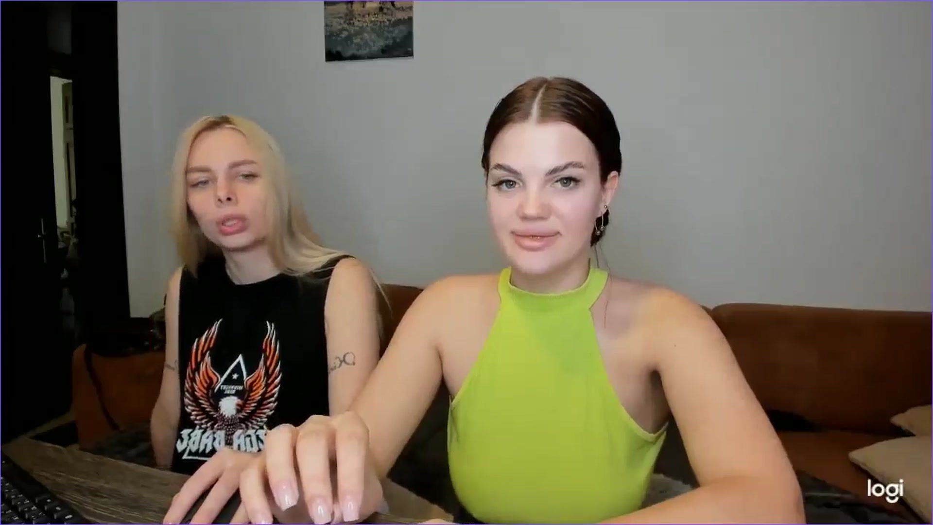 Gallery image thumbnail from StefaniNell's myfreecams stream on, 03/18/2025, 12:46 image 18 of 20