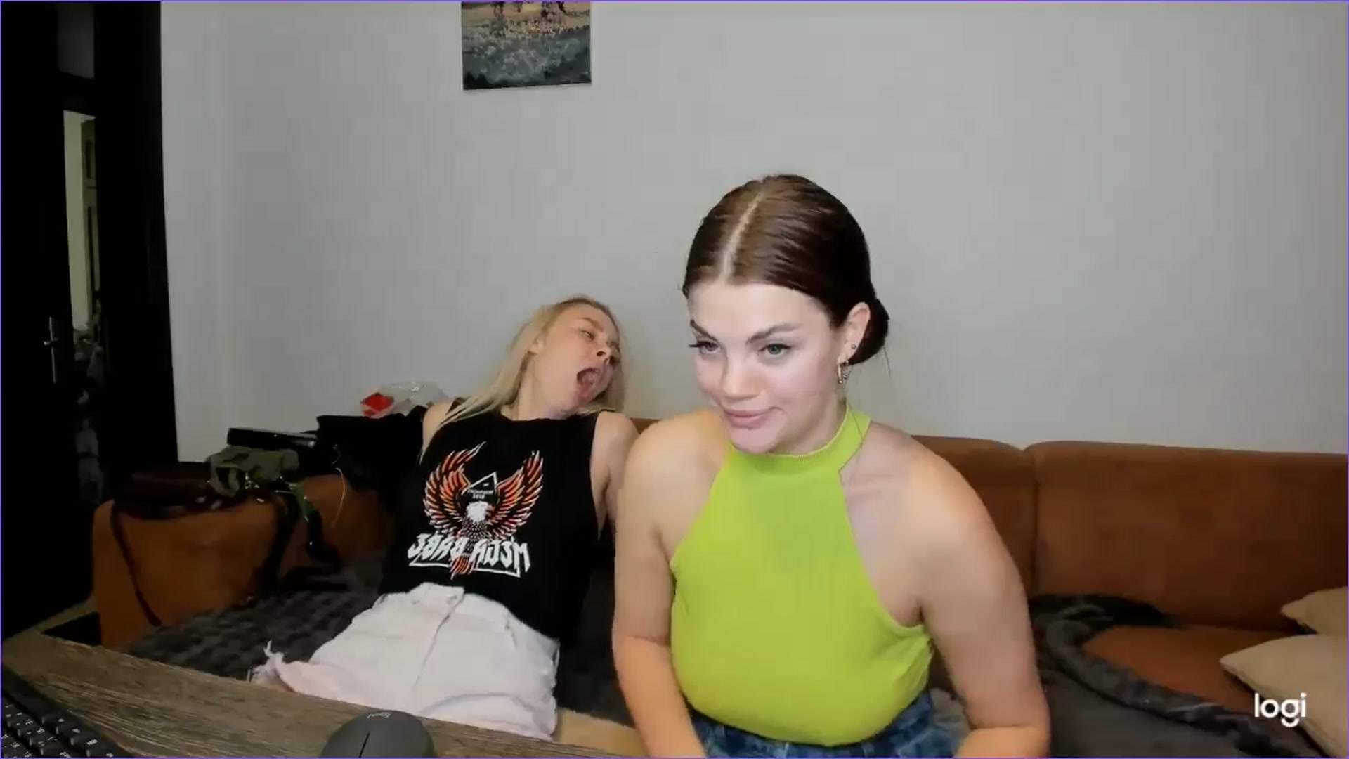 Gallery image thumbnail from StefaniNell's myfreecams stream on, 03/18/2025, 12:46 image 15 of 20