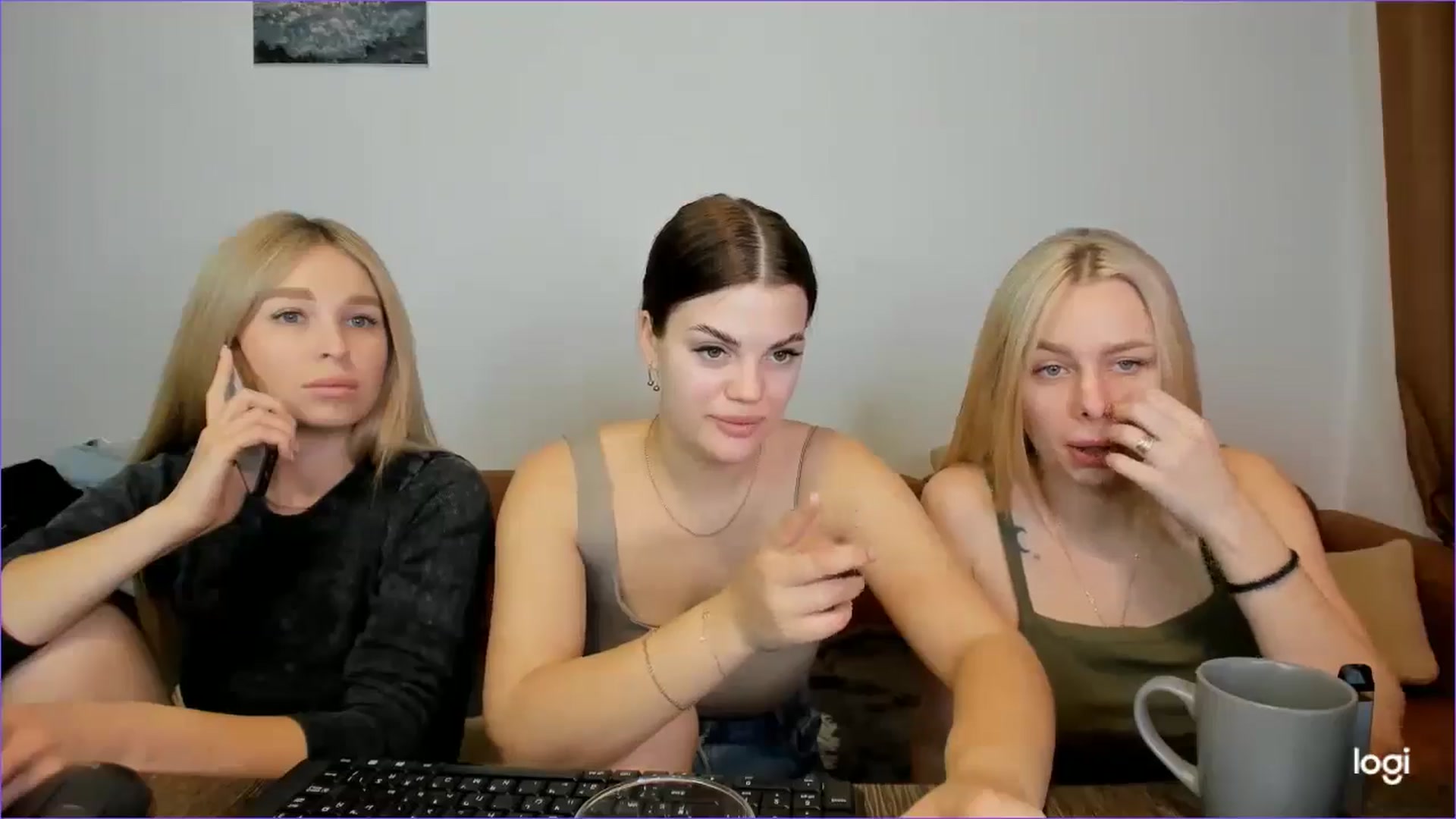 Gallery image thumbnail from StefaniNell's myfreecams stream on, 03/19/2025, 10:17 image 3 of 20