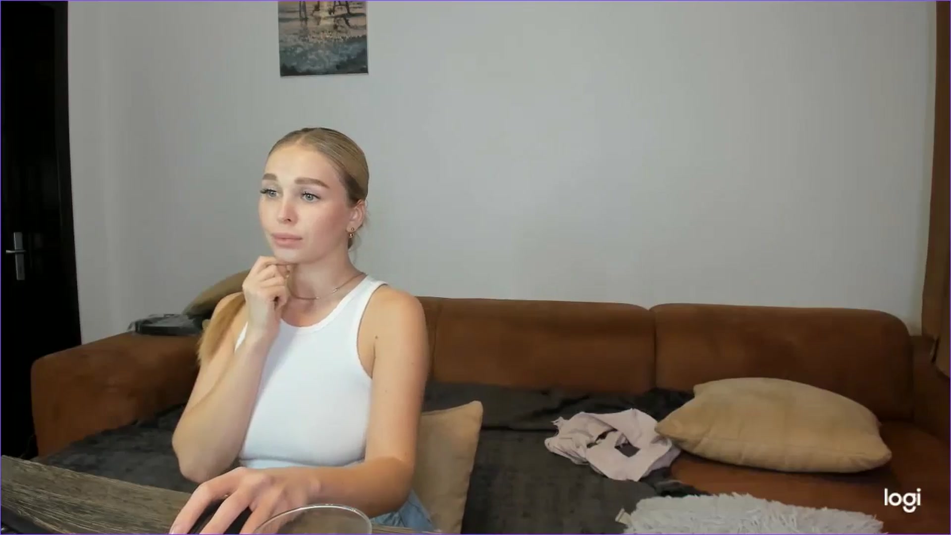 Gallery image thumbnail from StefaniNell's myfreecams stream on, 04/01/2025, 10:46 image 18 of 20