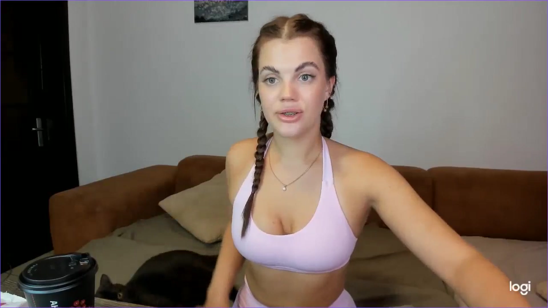 Gallery image thumbnail from StefaniNell's myfreecams stream on, 08/18/2025, 10:23 image 10 of 20