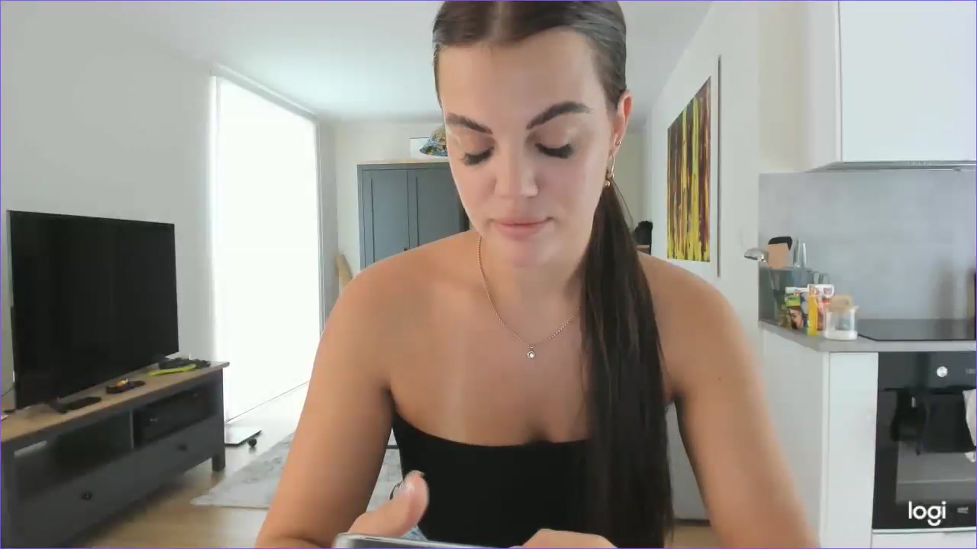 Gallery image thumbnail from StefaniNell's myfreecams stream on, 09/18/2025, 11:11 image 16 of 20