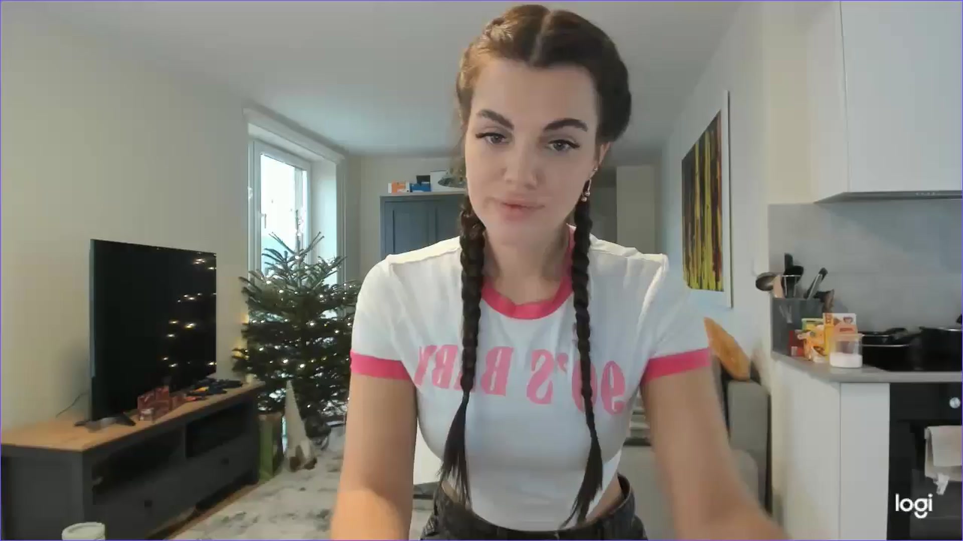 Gallery image thumbnail from StefaniNell's myfreecams stream on, 12/22/2025, 10:14 image 10 of 20