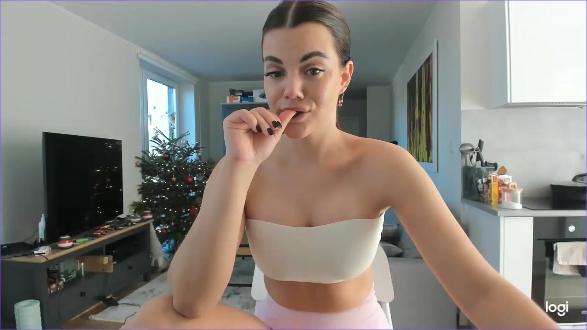 Gallery image thumbnail from StefaniNell's myfreecams stream on, 12/29/2025, 09:57 image 2 of 20