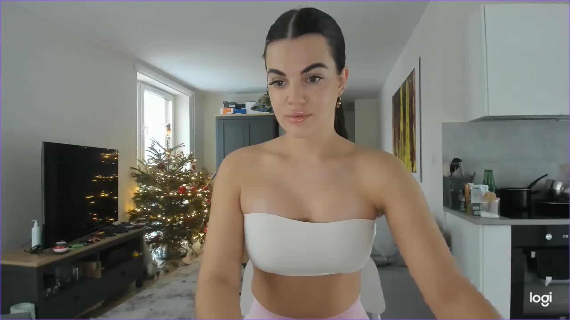Gallery image thumbnail from StefaniNell's myfreecams stream on, 01/02/2026, 10:10 image 1 of 20