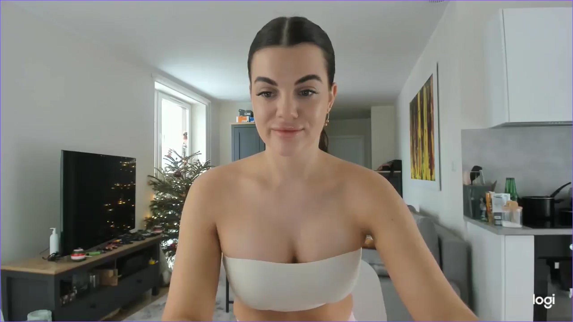 Gallery image thumbnail from StefaniNell's myfreecams stream on, 01/02/2026, 10:48 image 15 of 20
