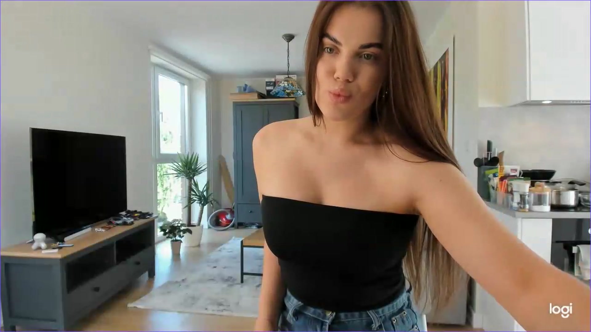 Gallery image thumbnail from StefaniNell's myfreecams stream on, 06/16/2026, 07:33 image 9 of 20
