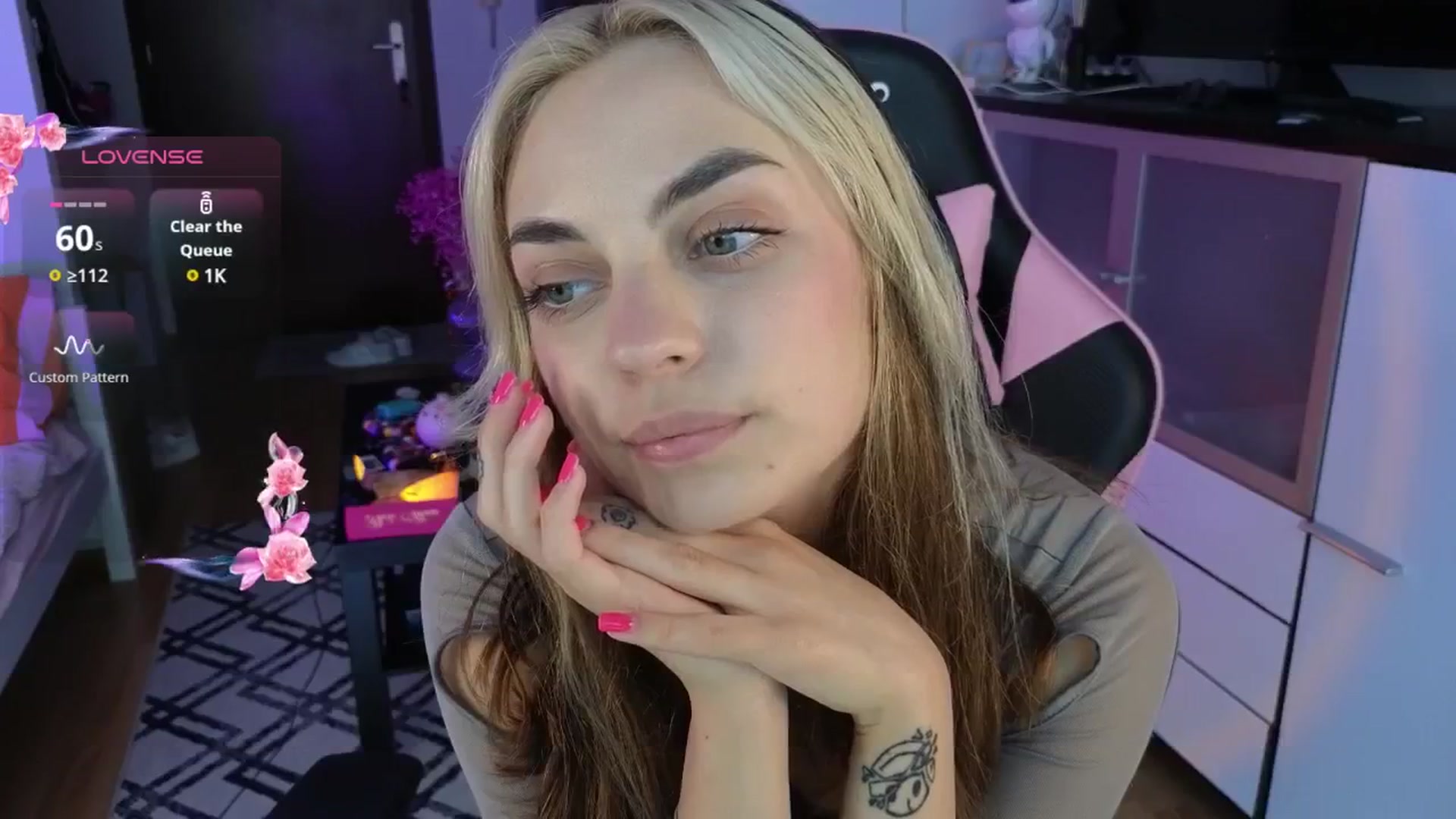 Gallery image thumbnail from Stefani_Grand's myfreecams stream on, 07/17/2025, 12:10 image 20 of 20