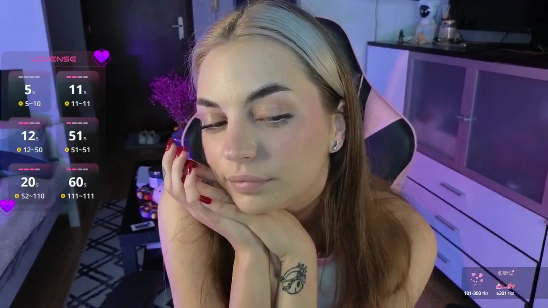 Gallery image thumbnail from Stefani_Grand's myfreecams stream on, 08/11/2025, 09:33 image 4 of 20