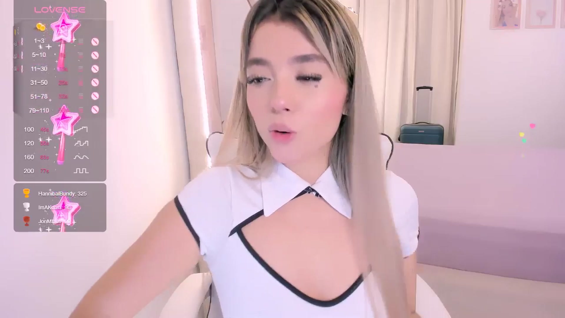 Gallery image thumbnail from Stefany29's myfreecams stream on, 06/03/2025, 11:47 image 7 of 20