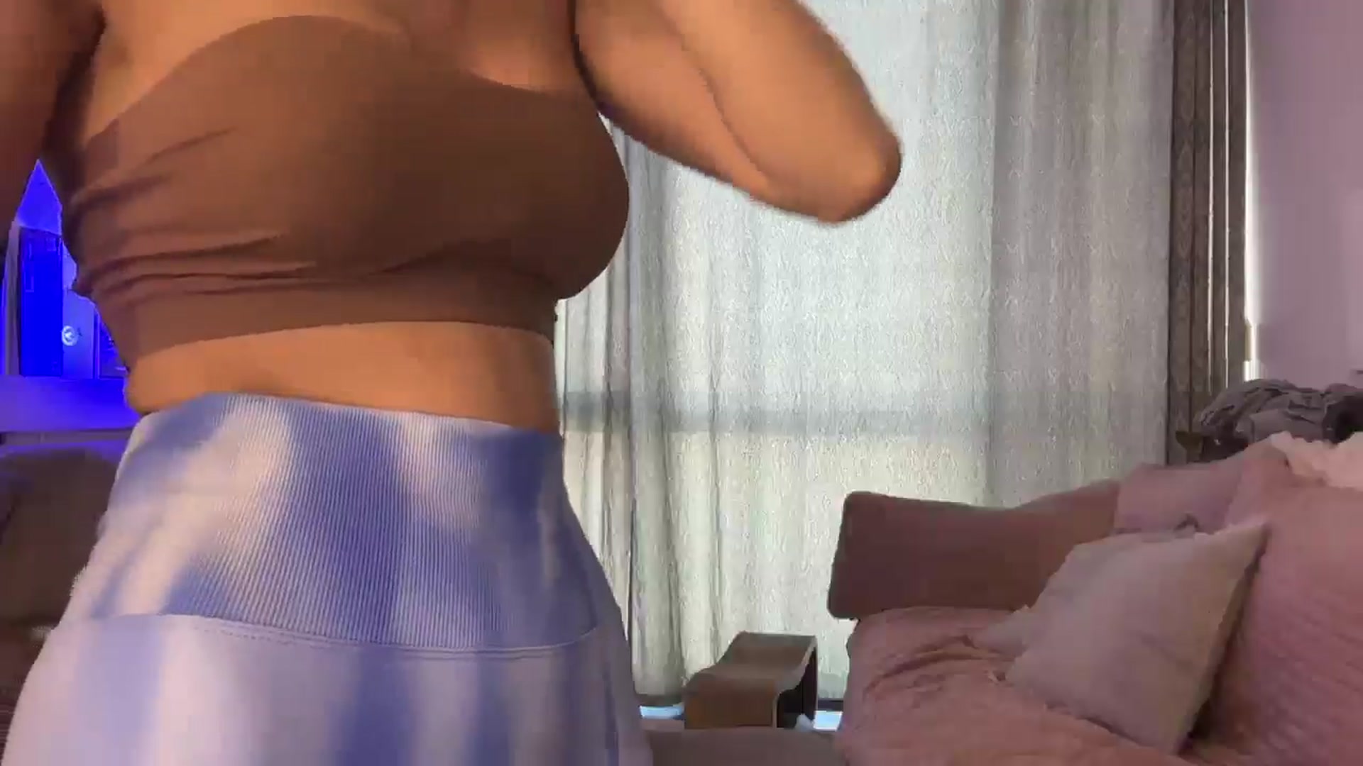 Gallery image thumbnail from StellaHills's myfreecams stream on, 03/08/2025, 12:52 image 13 of 20