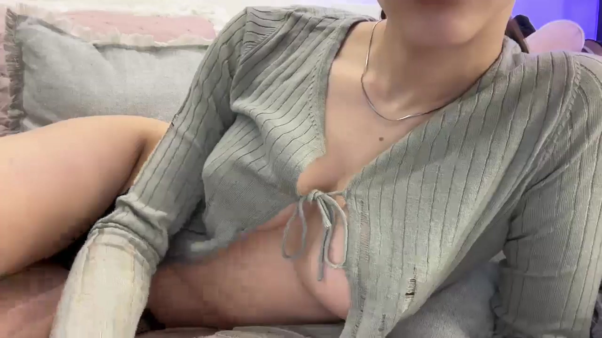 Gallery image thumbnail from StellaHills's myfreecams stream on, 03/12/2025, 10:12 image 3 of 20