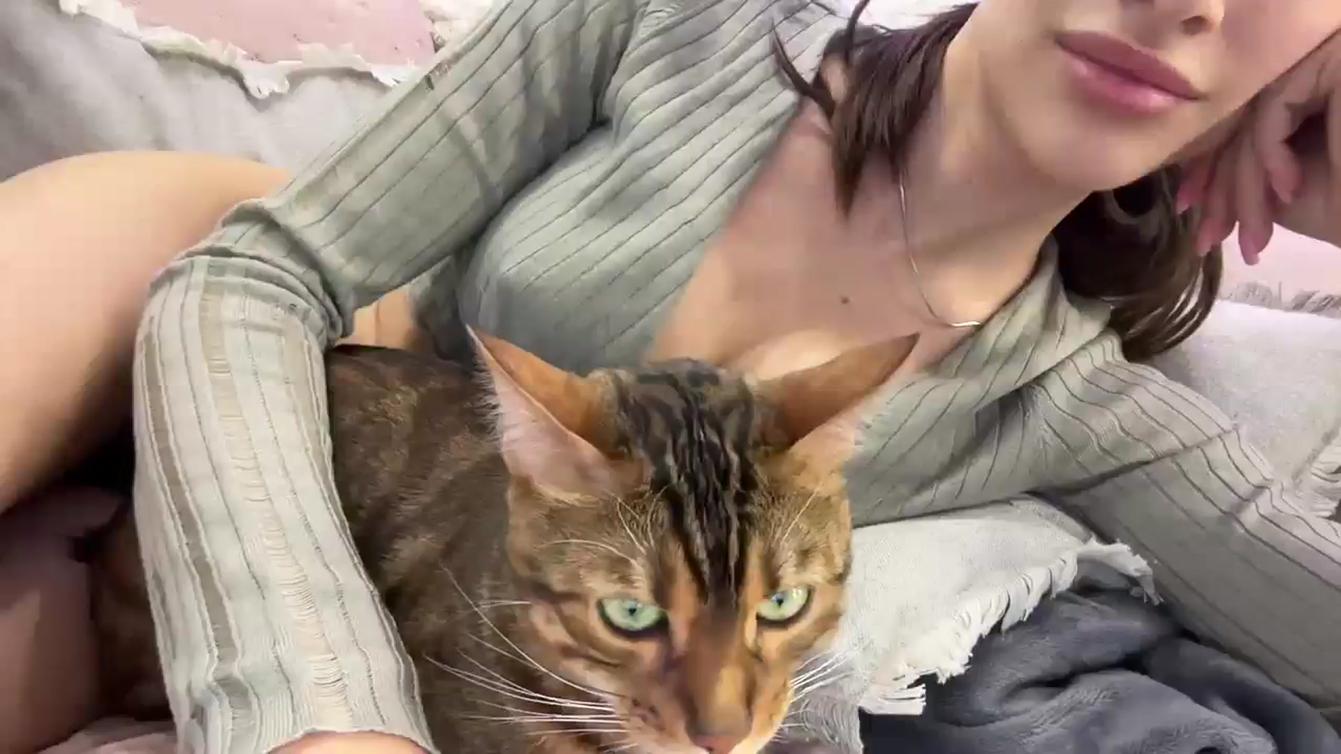 Gallery image thumbnail from StellaHills's myfreecams stream on, 03/12/2025, 13:04 image 8 of 20
