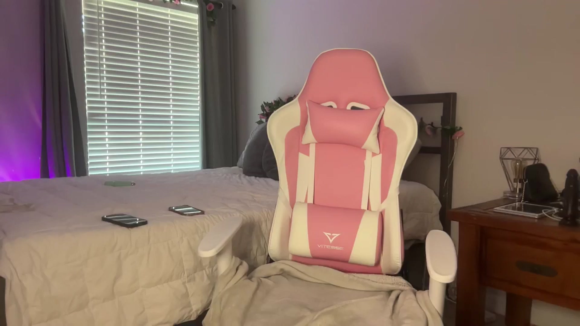 Gallery image thumbnail from StellaRose's myfreecams stream on, 11/03/2024, 20:03 image 20 of 20
