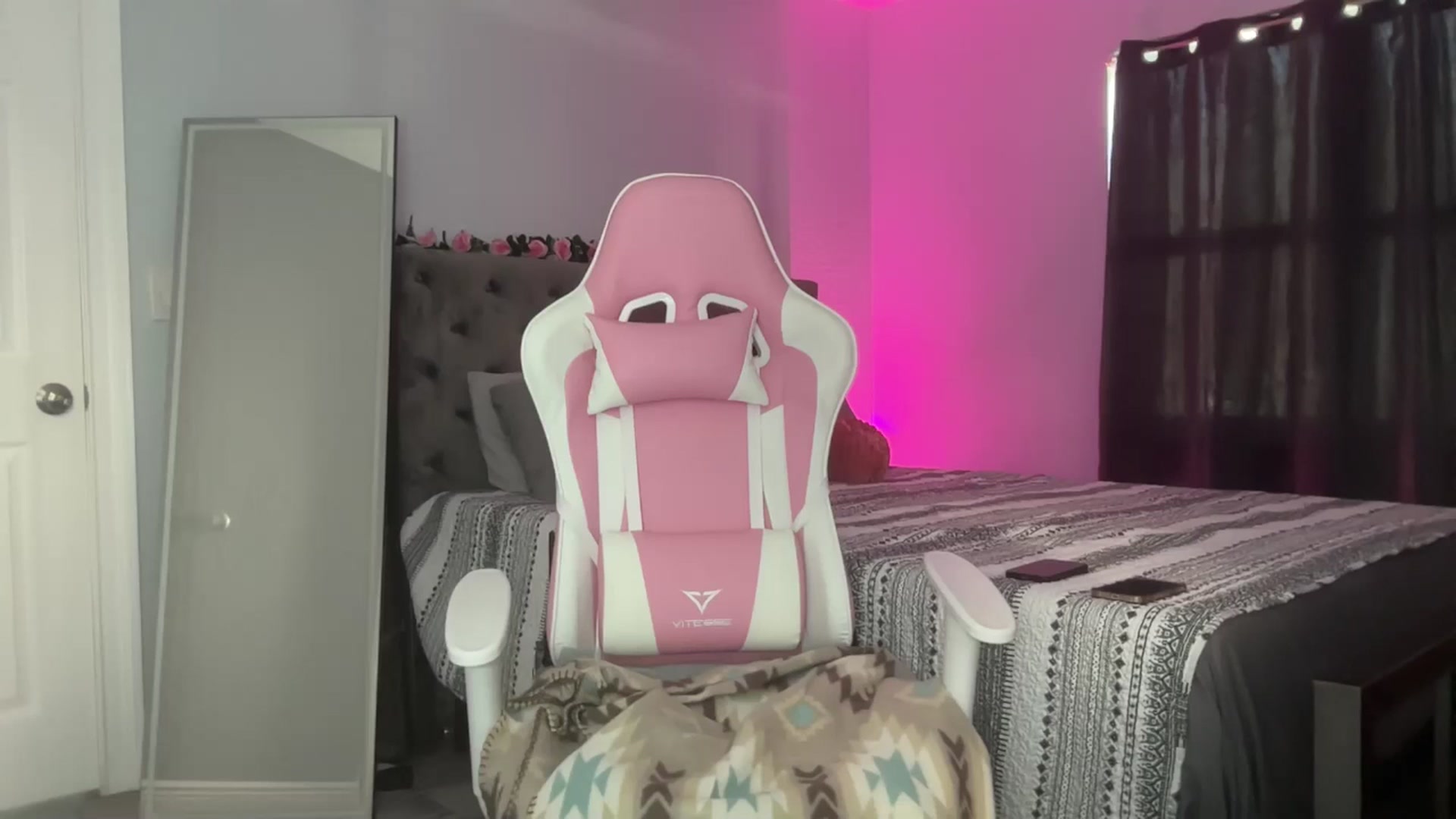 Gallery image thumbnail from StellaRose's myfreecams stream on, 02/10/2025, 21:34 image 12 of 20