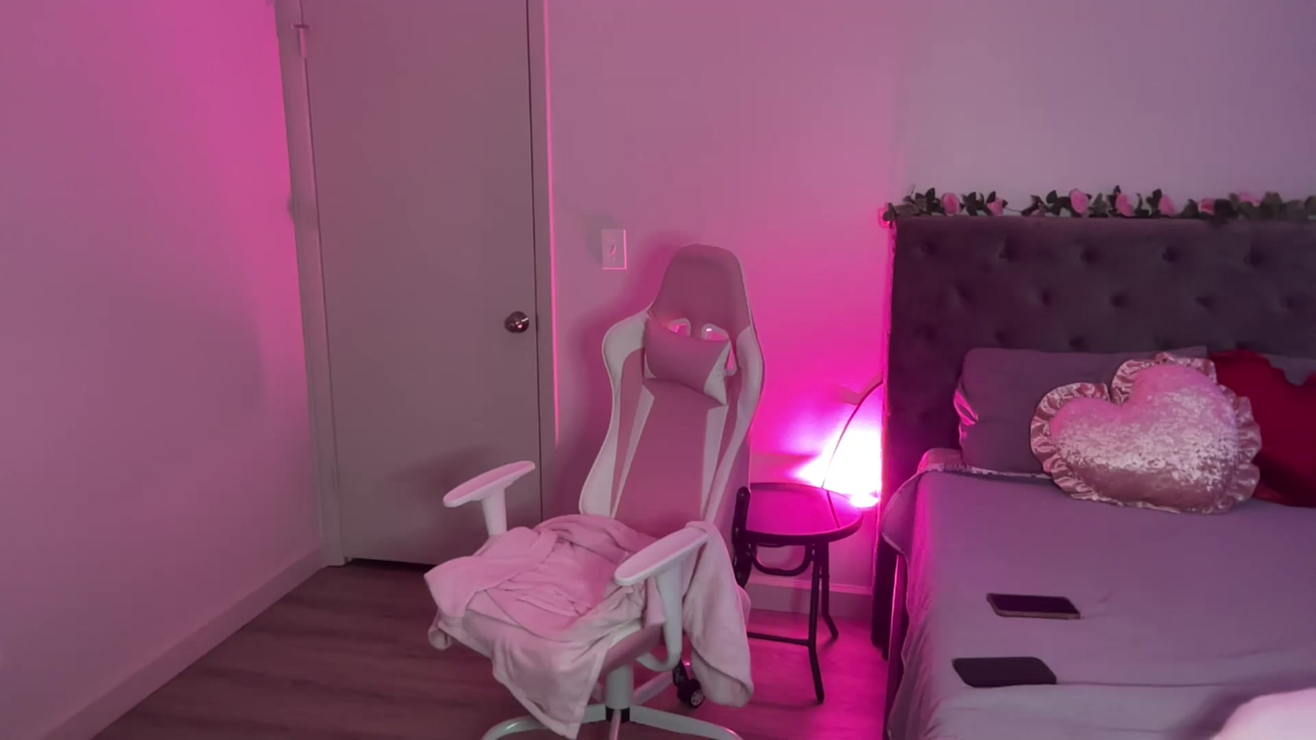 Gallery image thumbnail from StellaRose's myfreecams stream on, 03/09/2025, 04:28 image 2 of 20
