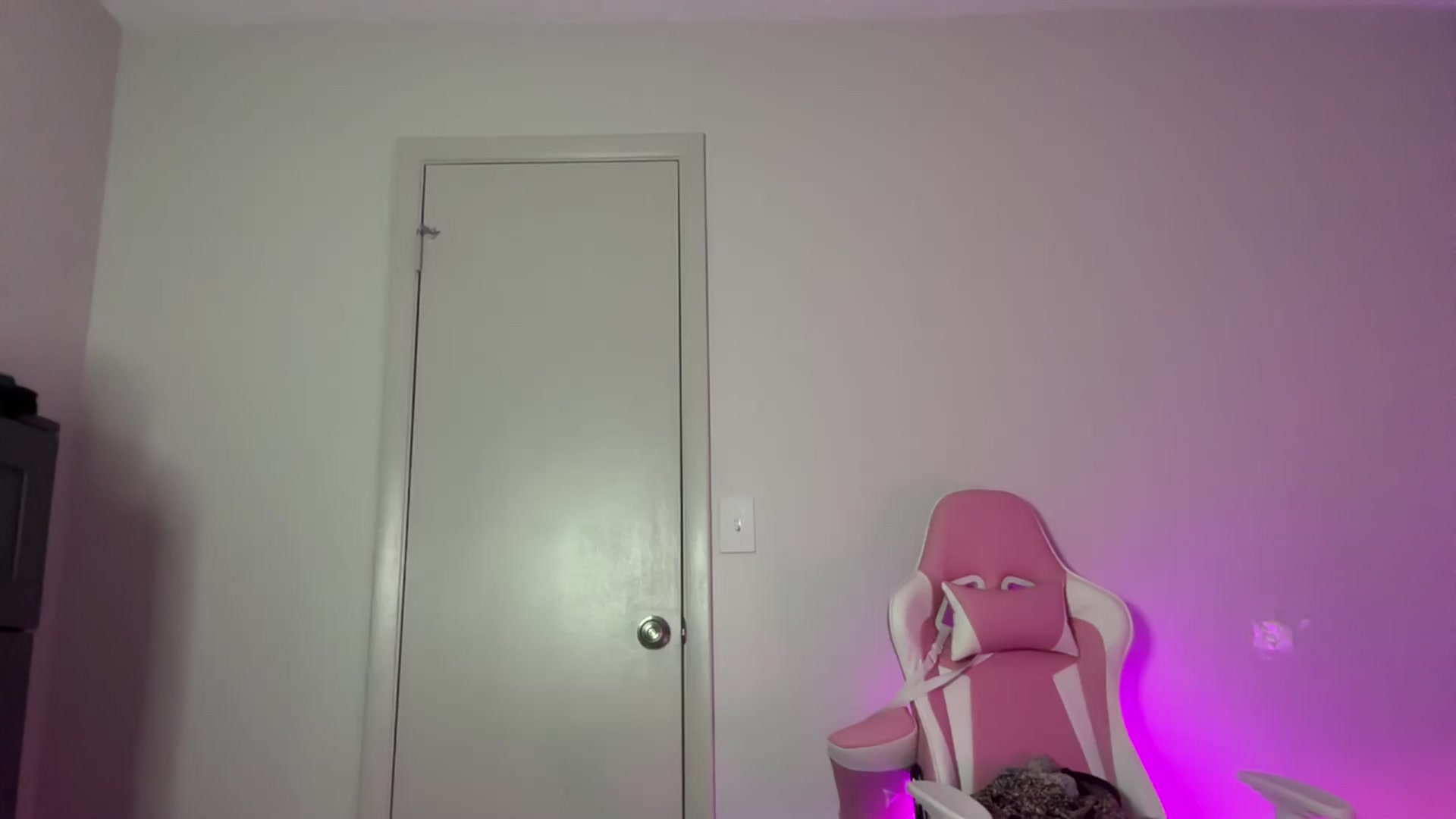 Gallery image thumbnail from StellaRose's myfreecams stream on, 04/16/2025, 04:24 image 11 of 20