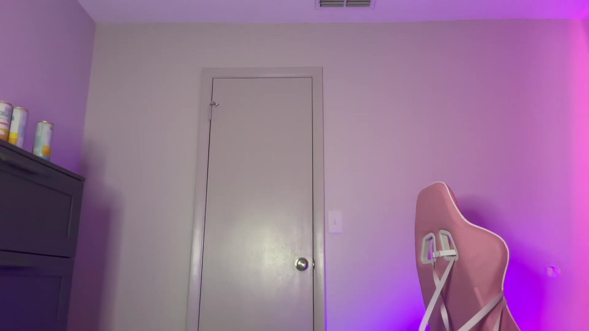 Gallery image thumbnail from StellaRose's myfreecams stream on, 04/26/2025, 05:15 image 11 of 20