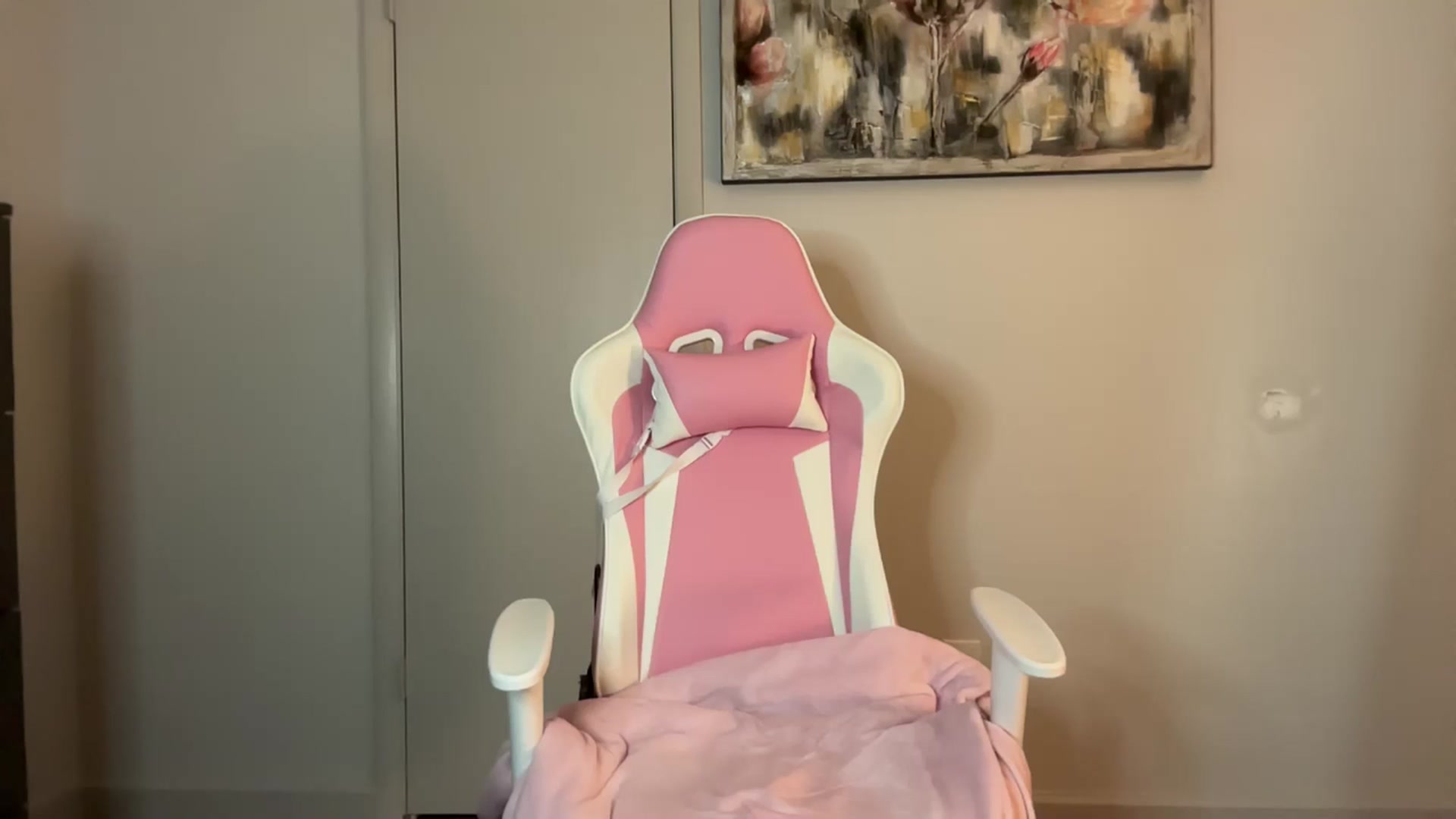 Gallery image thumbnail from StellaRose's myfreecams stream on, 05/27/2025, 02:43 image 16 of 20