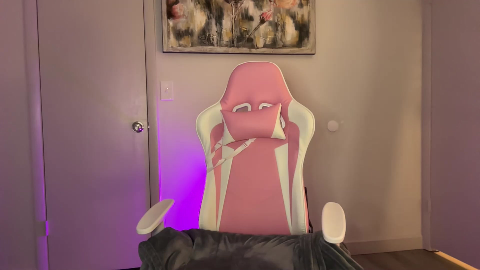 Gallery image thumbnail from StellaRose's myfreecams stream on, 08/05/2025, 01:17 image 17 of 20