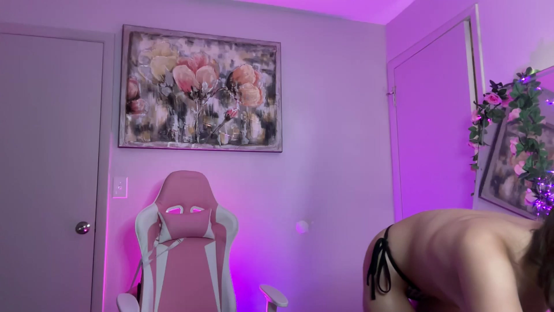 Gallery image thumbnail from StellaRose's myfreecams stream on, 08/07/2025, 05:36 image 1 of 20