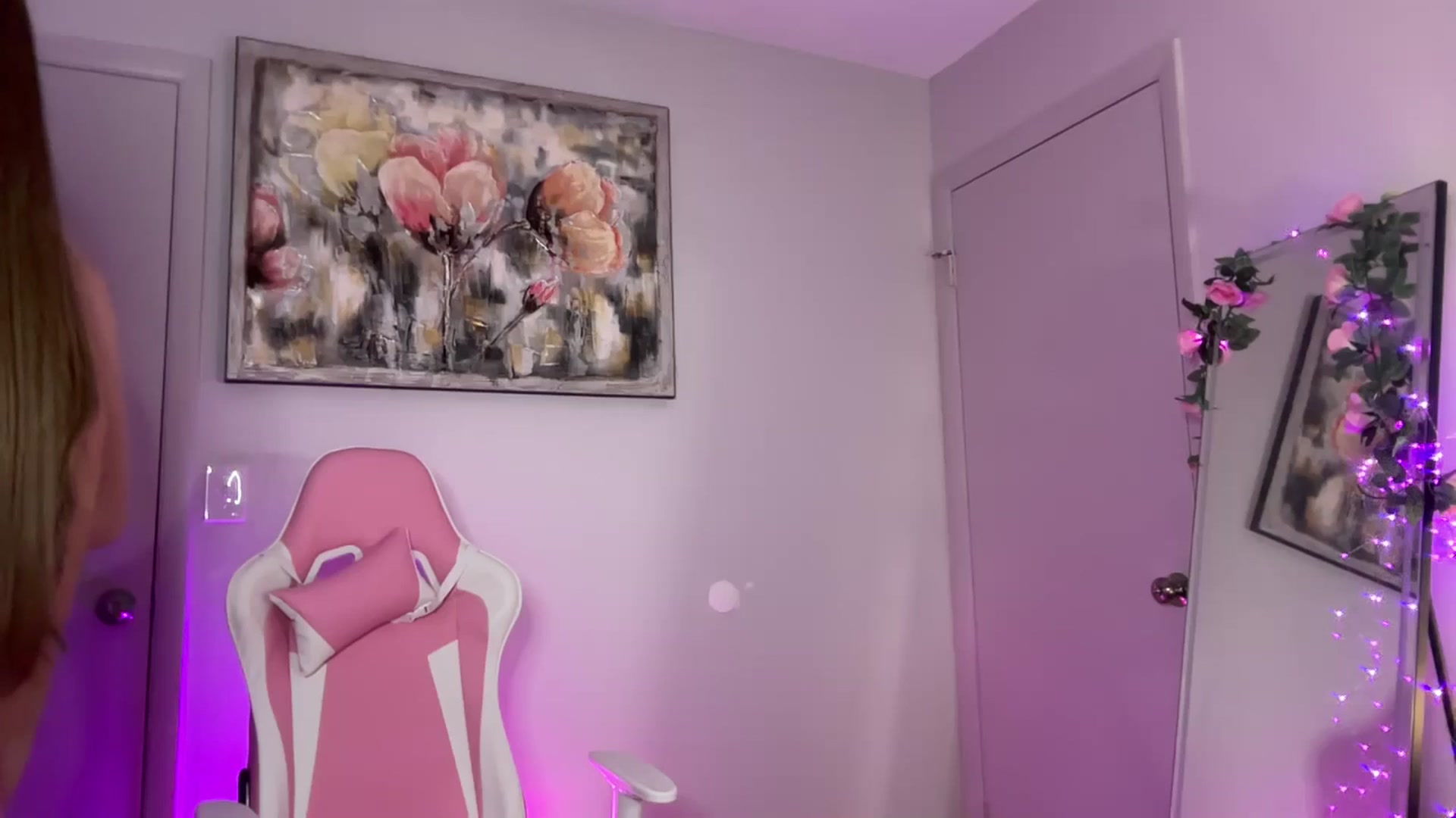 Gallery image thumbnail from StellaRose's myfreecams stream on, 09/10/2025, 24:22 image 12 of 20