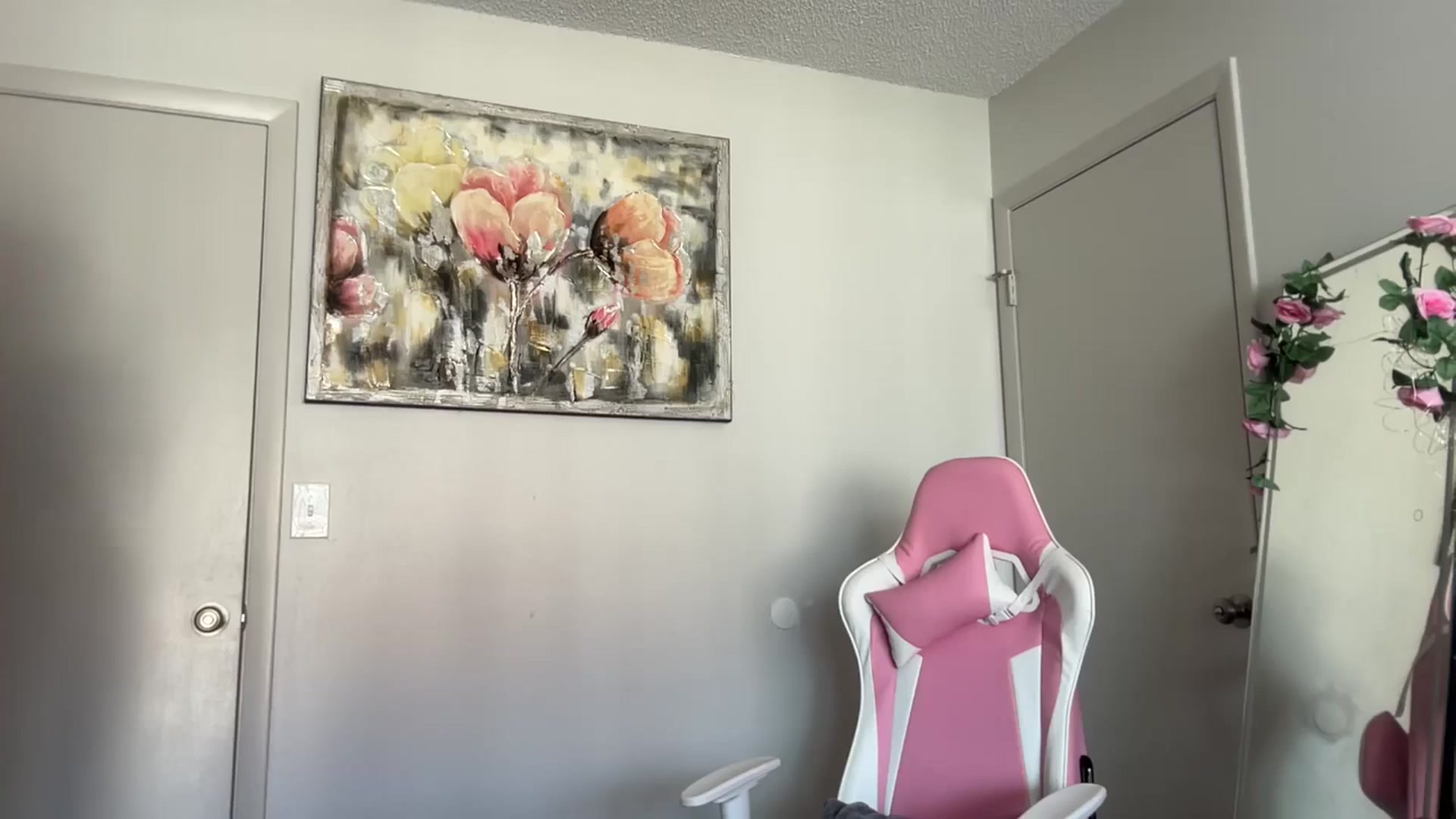 Gallery image thumbnail from StellaRose's myfreecams stream on, 09/18/2025, 20:04 image 13 of 20