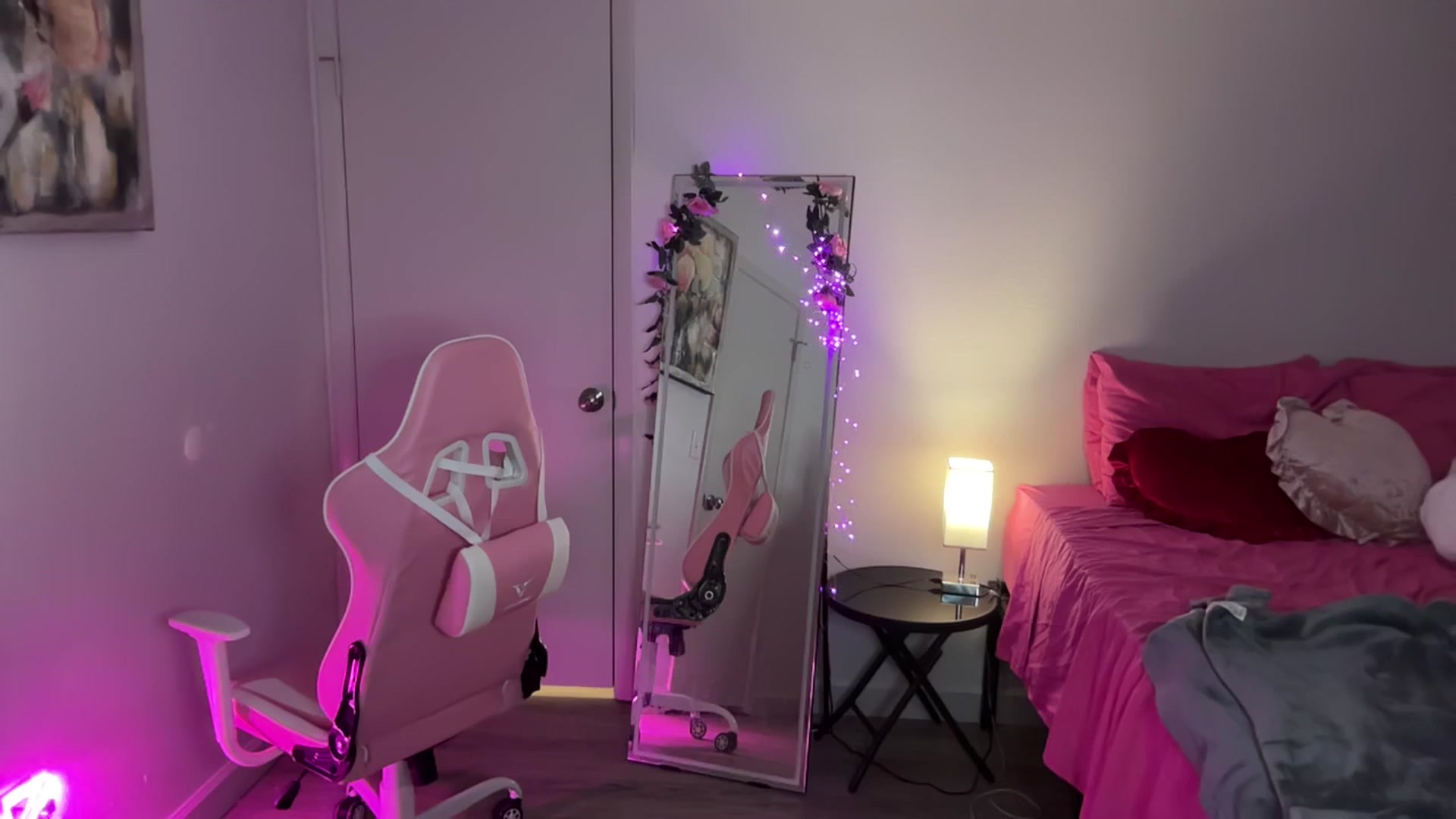 Gallery image thumbnail from StellaRose's myfreecams stream on, 09/23/2025, 06:07 image 7 of 20