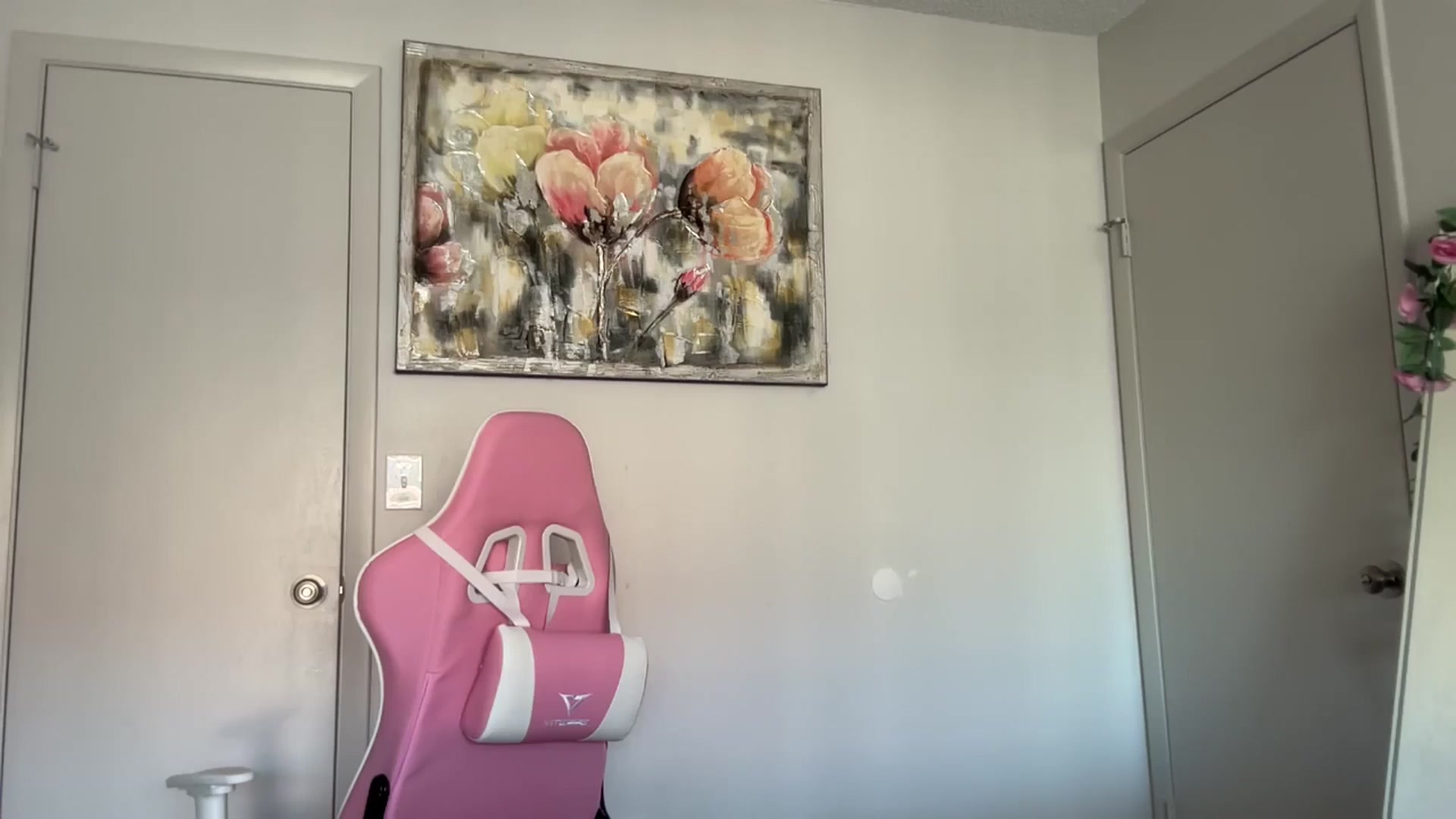 Gallery image thumbnail from StellaRose's myfreecams stream on, 09/29/2025, 20:45 image 18 of 20