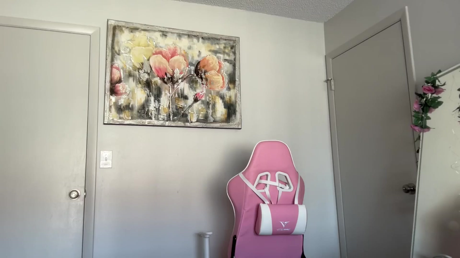 Gallery image thumbnail from StellaRose's myfreecams stream on, 10/02/2025, 18:38 image 20 of 20