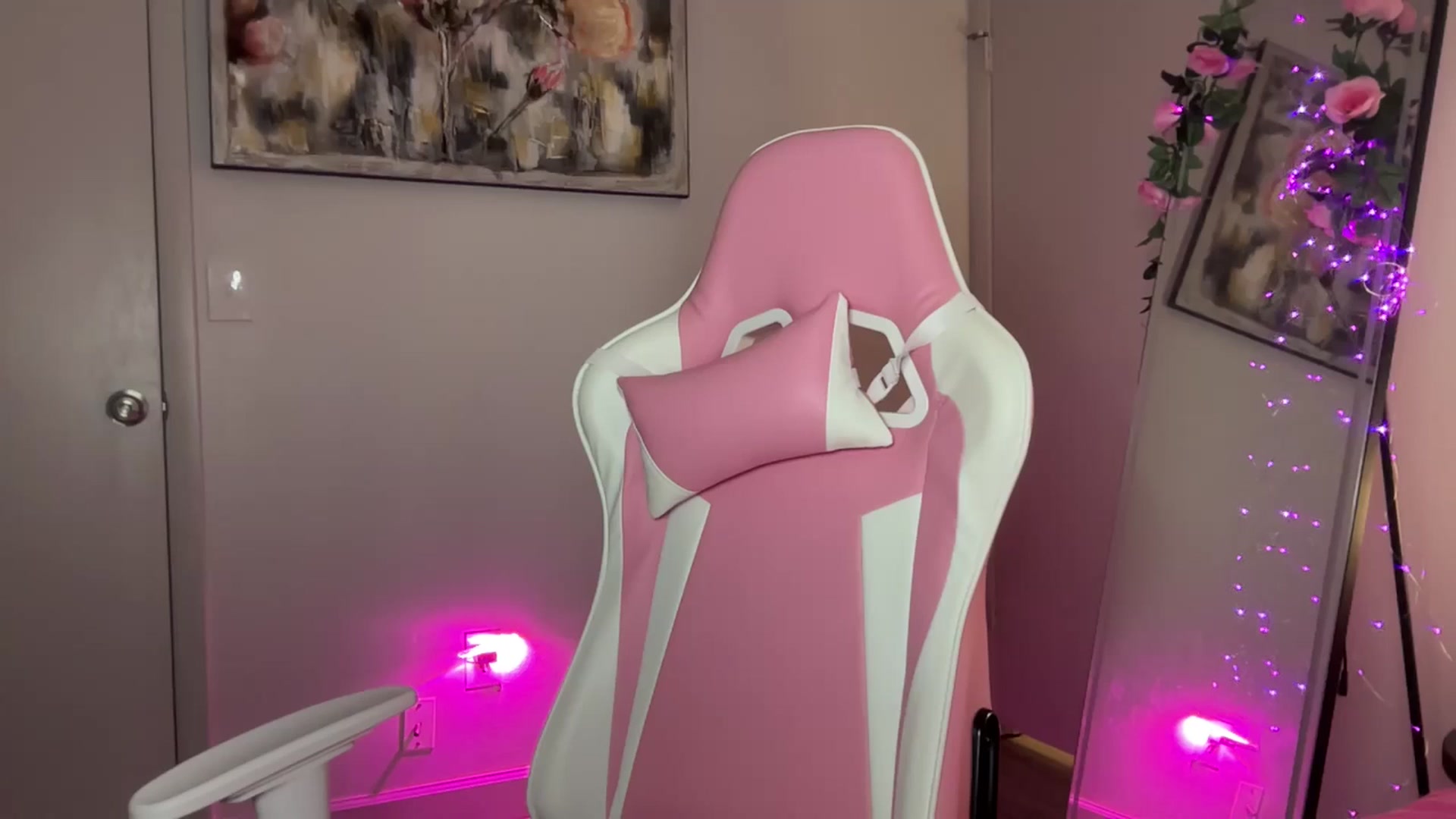 Gallery image thumbnail from StellaRose's myfreecams stream on, 10/16/2025, 03:32 image 8 of 20
