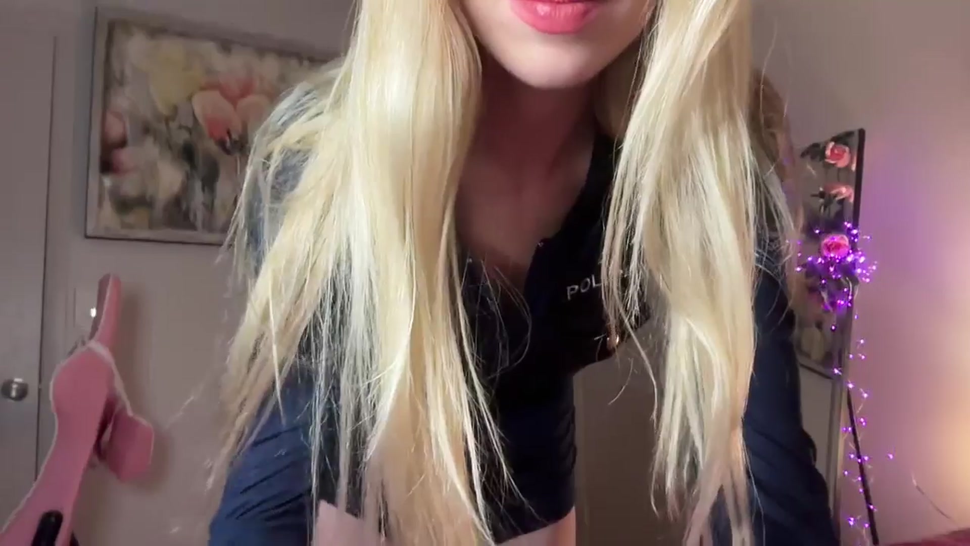 Gallery image thumbnail from StellaRose's myfreecams stream on, 10/29/2025, 06:04 image 17 of 20