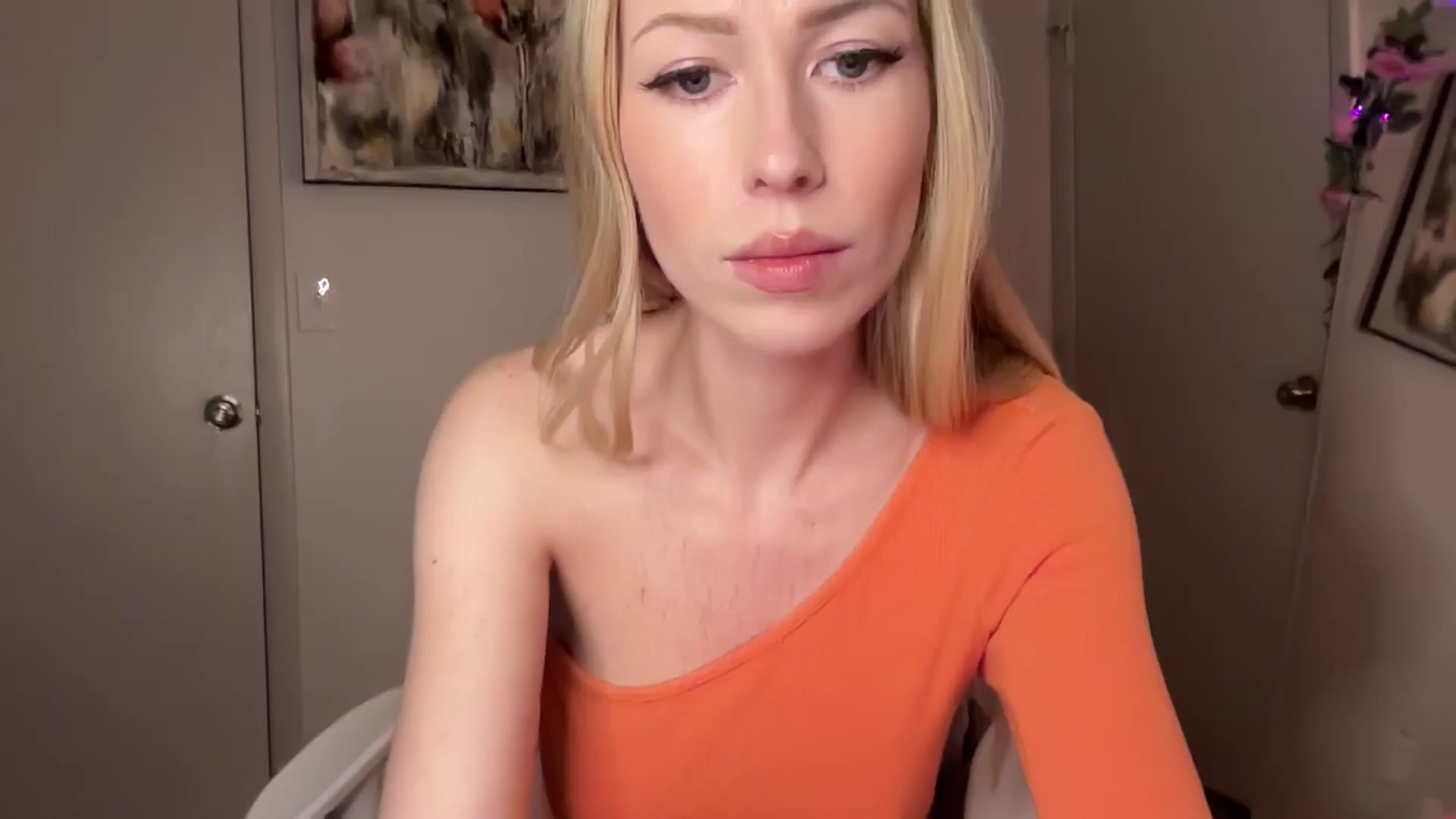 Gallery image thumbnail from StellaRose's myfreecams stream on, 11/02/2025, 01:59 image 1 of 20